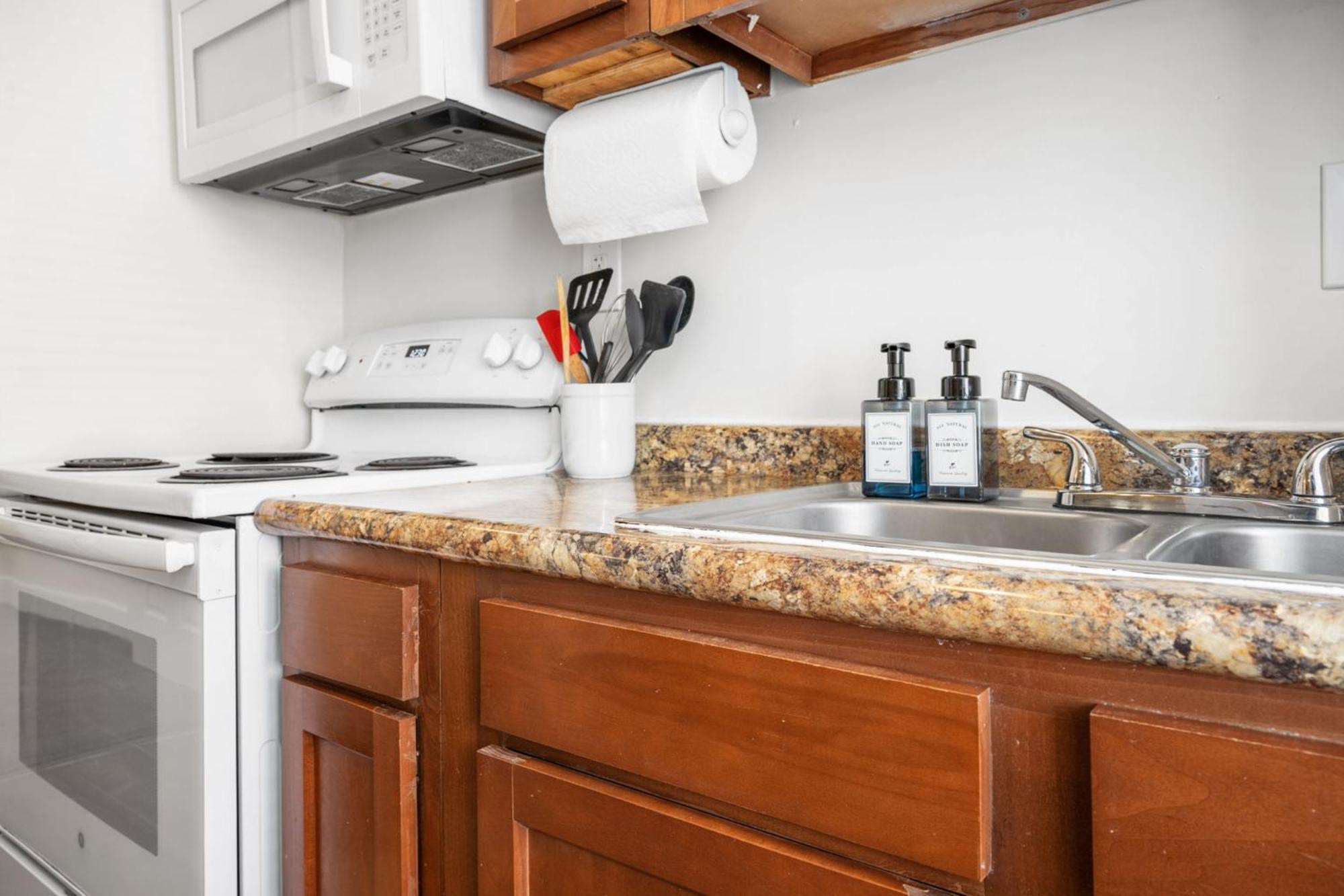 The Flats On Florida St - Super Comfy 2-Bedroom Apartments โมบิล ภายนอก รูปภาพ