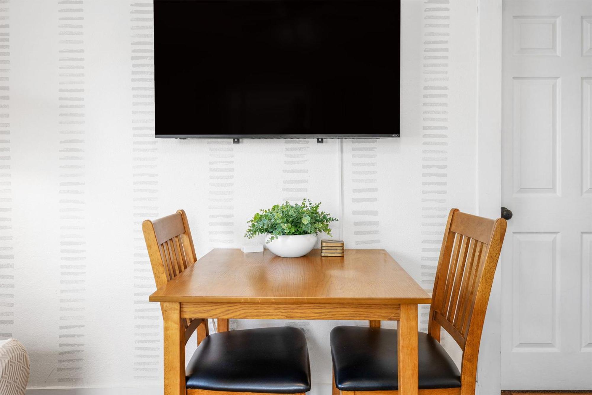 The Flats On Florida St - Super Comfy 2-Bedroom Apartments โมบิล ภายนอก รูปภาพ