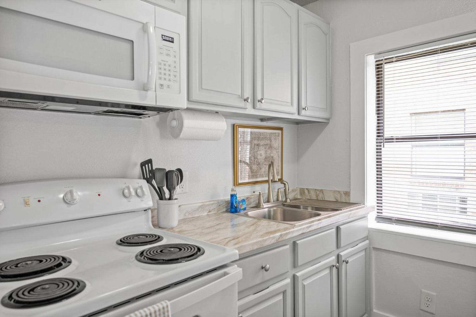 The Flats On Florida St - Super Comfy 2-Bedroom Apartments โมบิล ภายนอก รูปภาพ