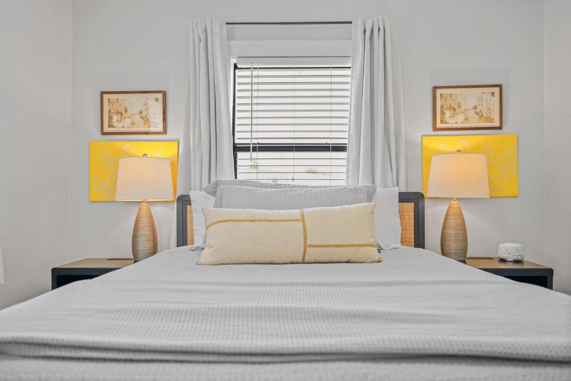 The Flats On Florida St - Super Comfy 2-Bedroom Apartments โมบิล ภายนอก รูปภาพ